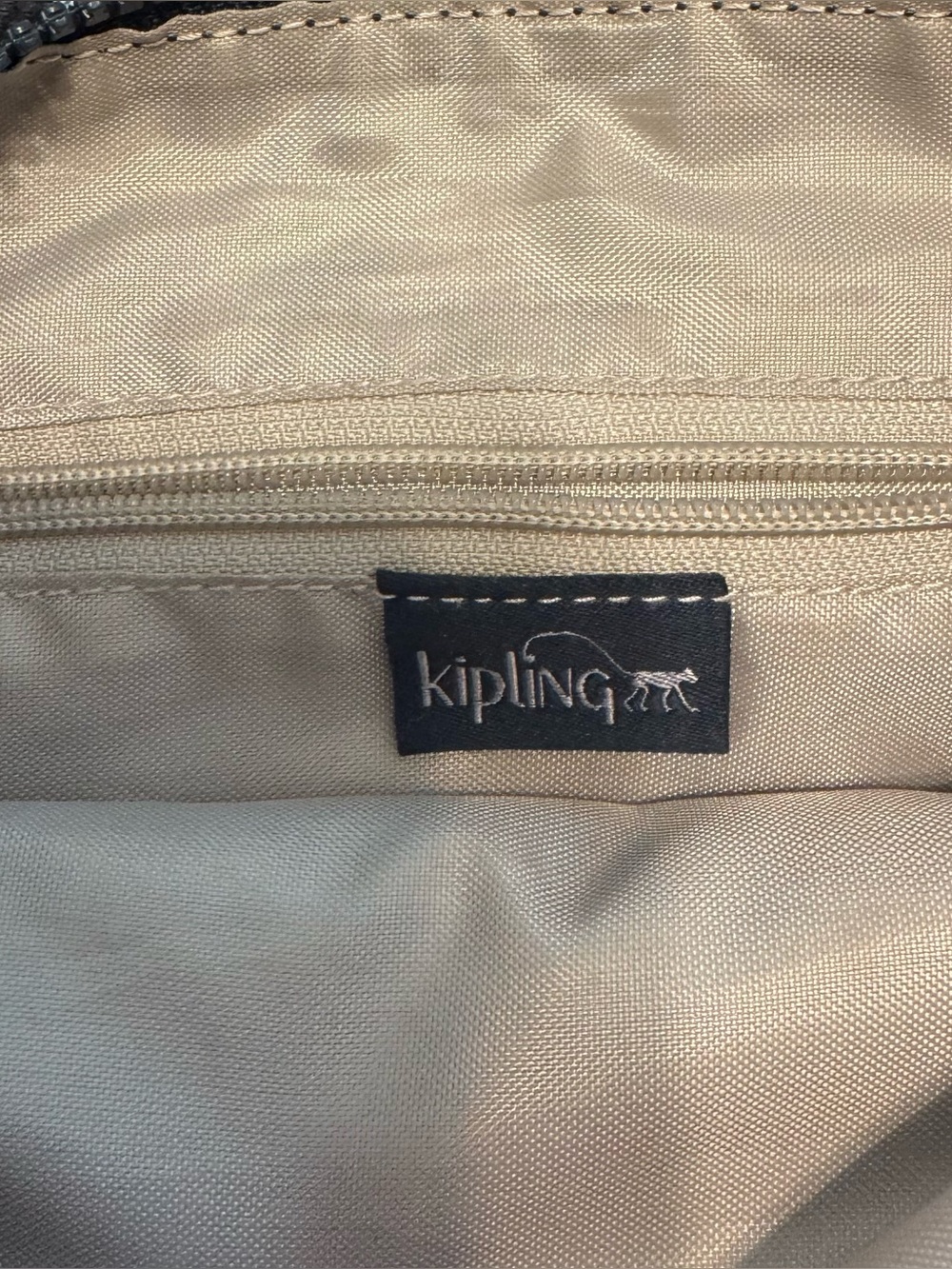 Kipling Alvar Crossbody Bag in Sweet Bouquet Adjustable strap Multi Pockets EUC - Picture 6 of 11